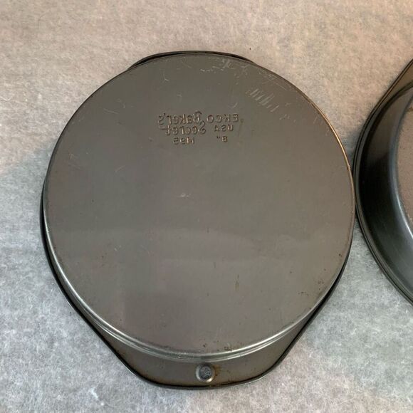 2 Ekco USA Baker’s Secret M95 8” Pans - Picture 7 of 8